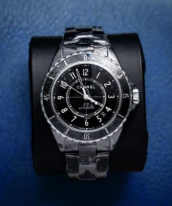 J12 Black - Swiss watch